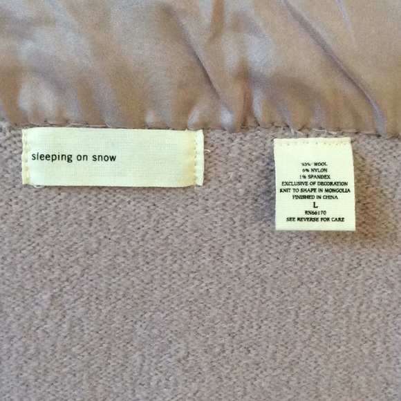 💕HOST PICK💕 Sleeping on Snow - embellished cardigan - Picture 3 of 7